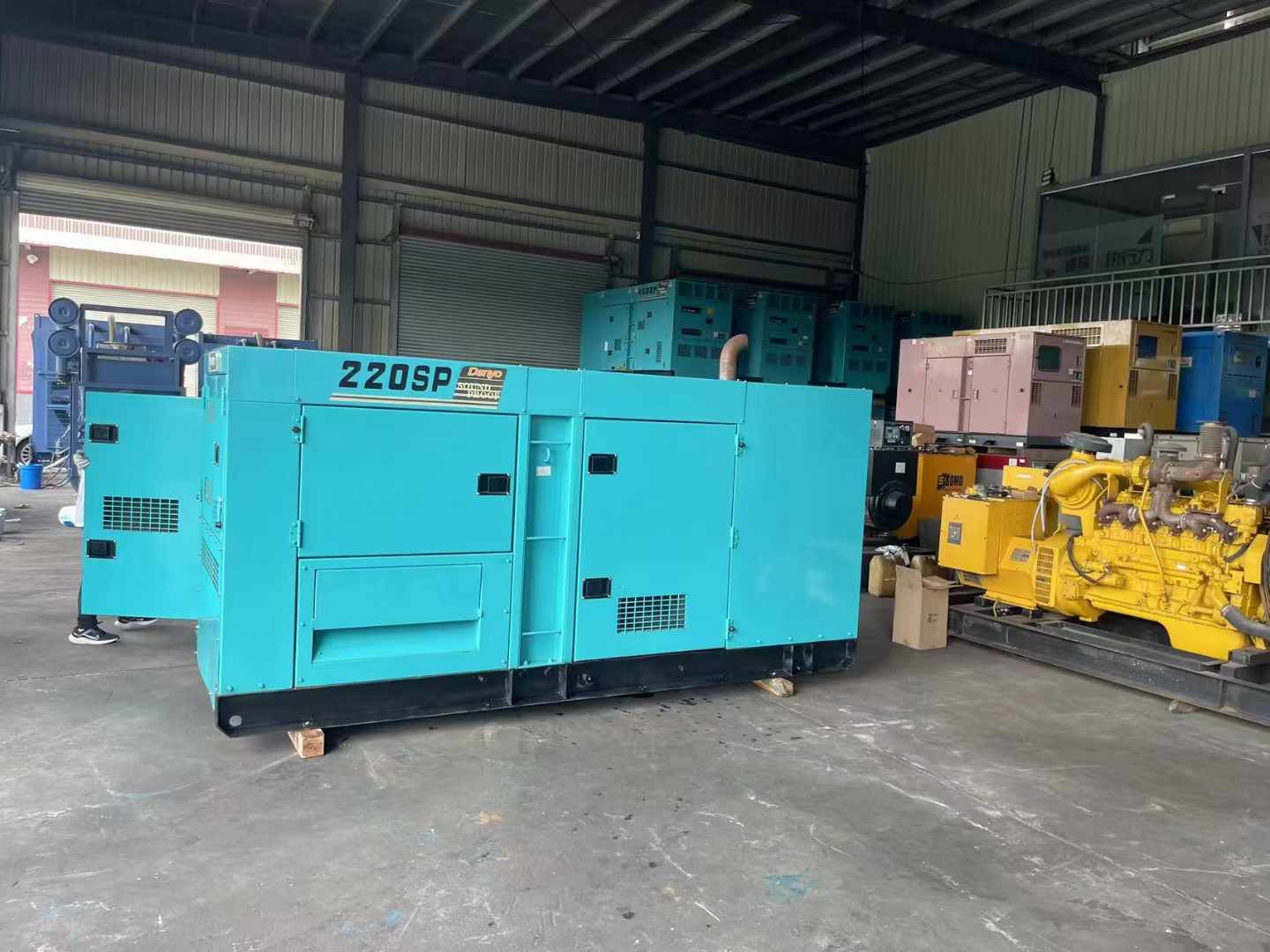 硚口800kW 柴油发电机的输出电流波动范围是多少？